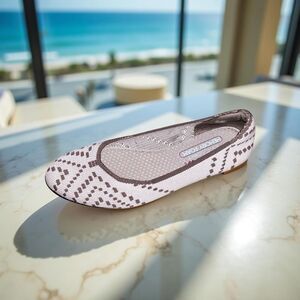 Women's Skechers, Cleo 2.0 - Be Amazed Flat Tan Size 7